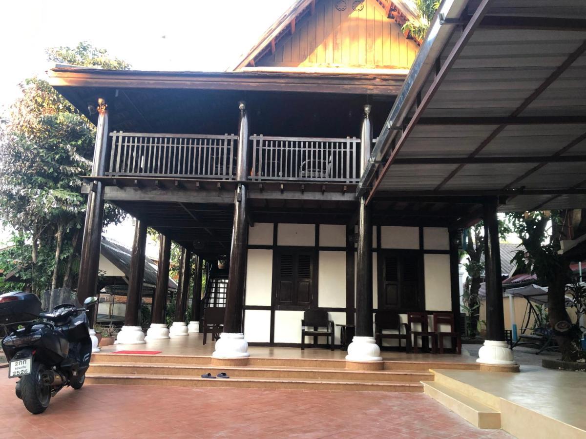 Villa Vieng Sa Vanh Hotel 루앙프라방 외부 사진