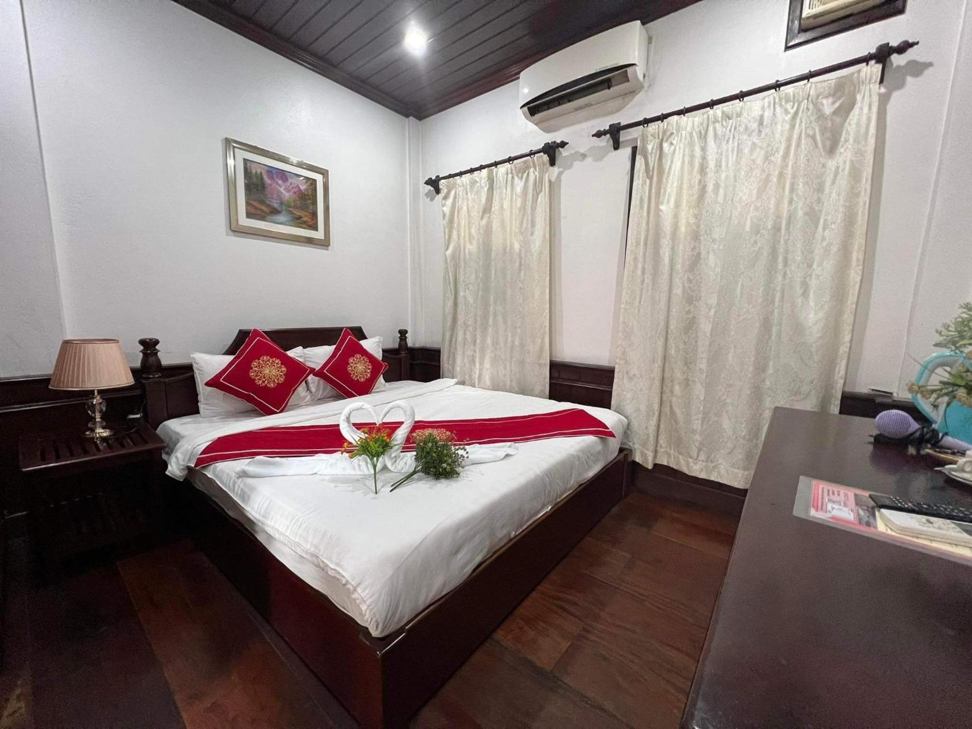 Villa Vieng Sa Vanh Hotel 루앙프라방 외부 사진