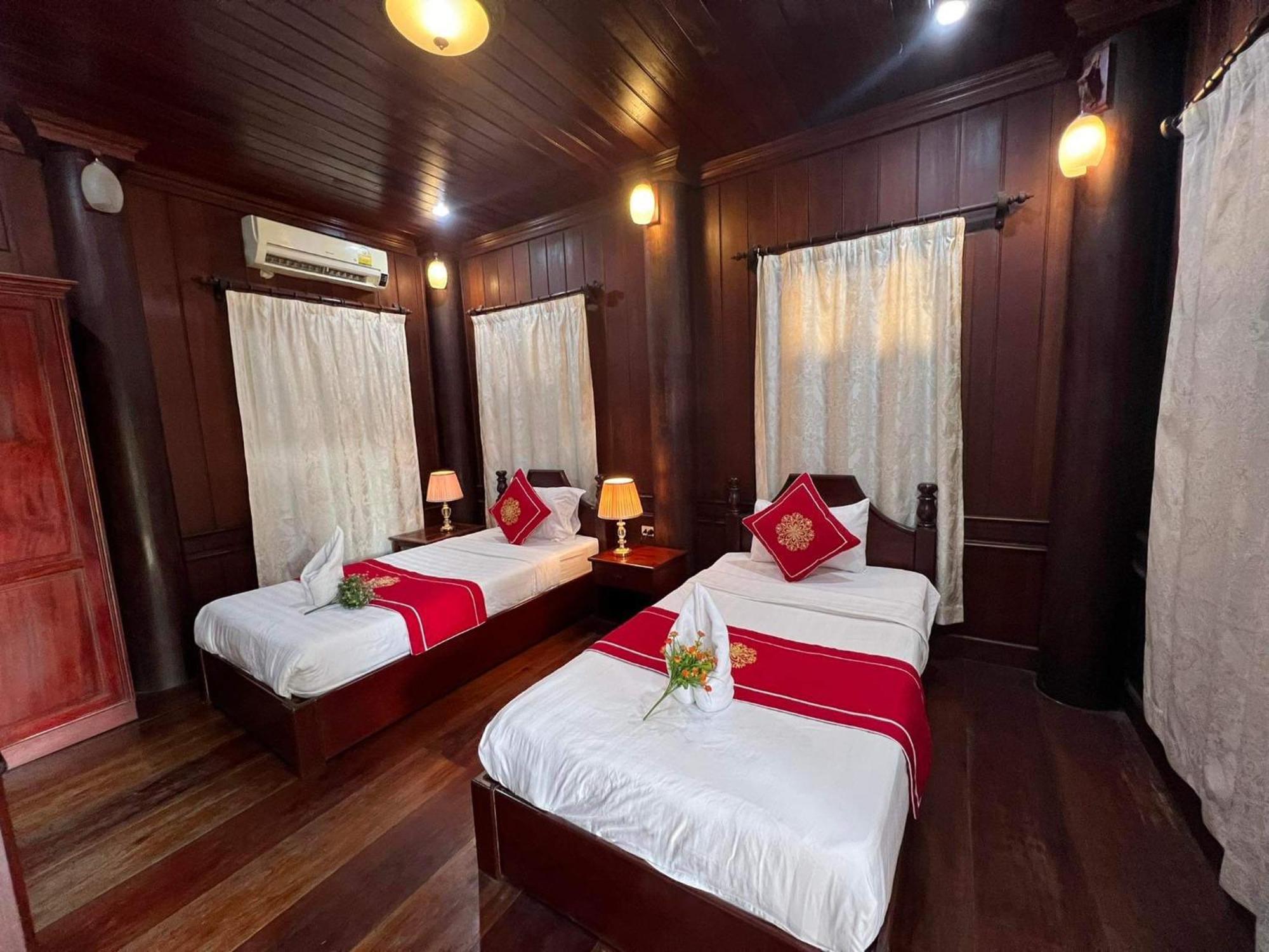 Villa Vieng Sa Vanh Hotel 루앙프라방 외부 사진