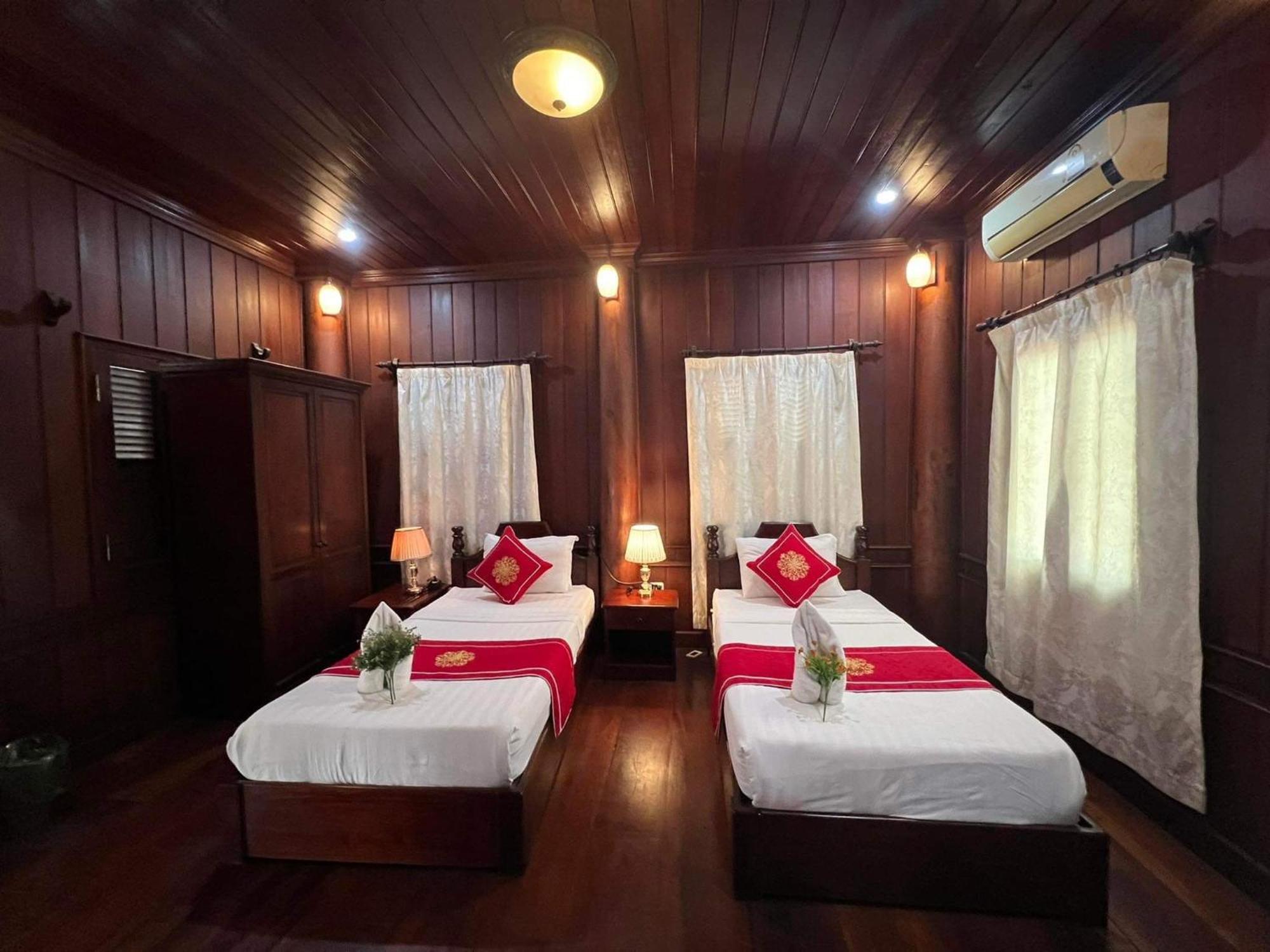 Villa Vieng Sa Vanh Hotel 루앙프라방 외부 사진