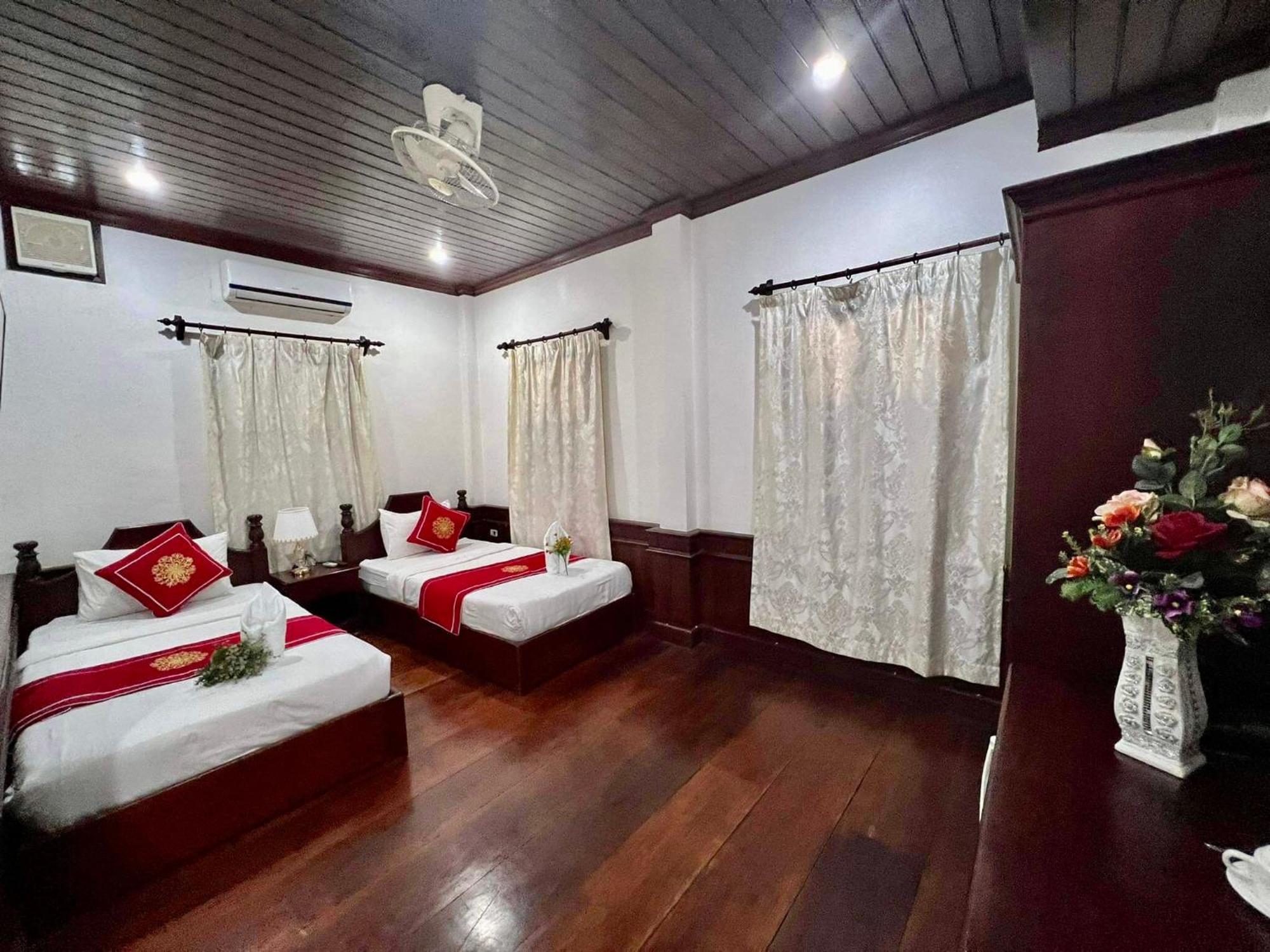 Villa Vieng Sa Vanh Hotel 루앙프라방 외부 사진
